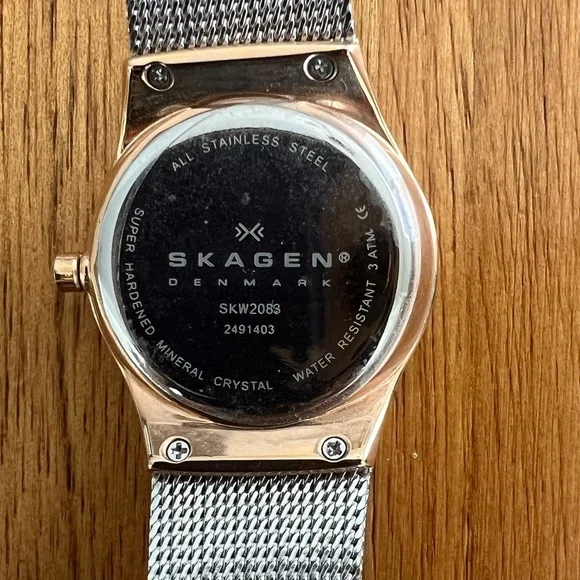 Skagen two tone rose gold and stainless steel watch - Picture 2 of 4